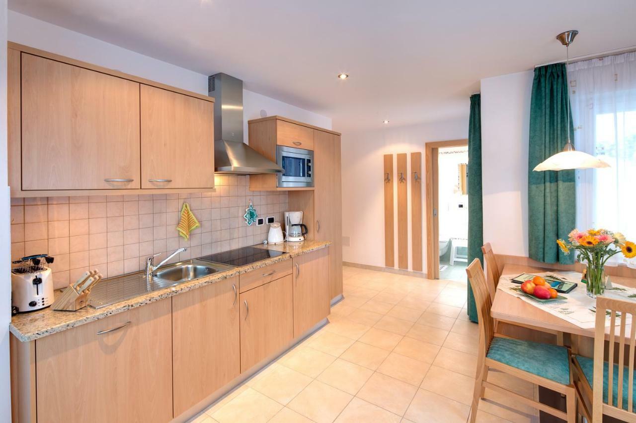 Haus Angelika Apartment Нова Леванте Екстериор снимка