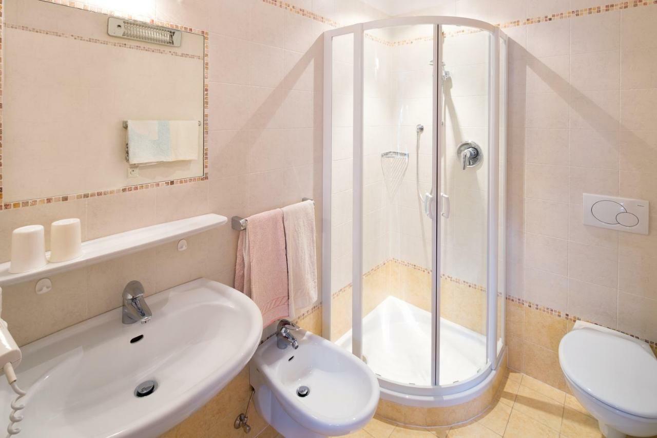 Haus Angelika Apartment Нова Леванте Екстериор снимка